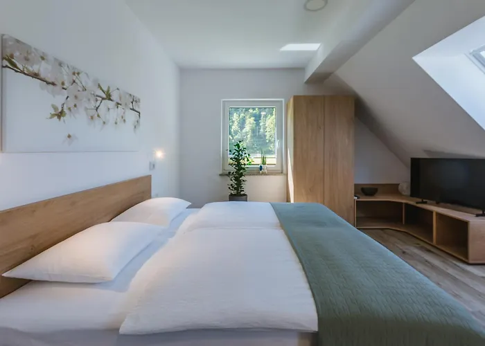 Domacija Log V Bohinju 팜스테이 *