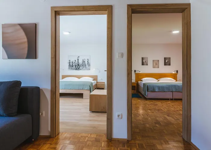 Bivanje na kmetiji Domacija Log V Bohinju