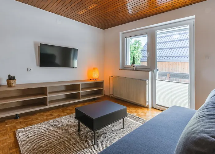 Domacija Log V Bohinju Bivanje na kmetiji *