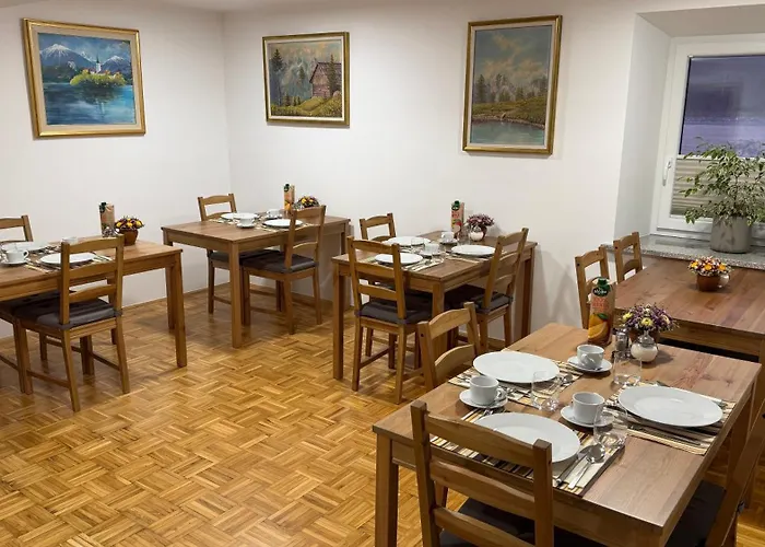 팜스테이 Domacija Log V Bohinju 보닌스카비스트리카